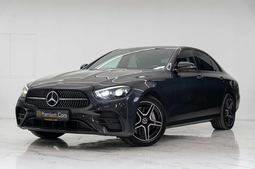 Mercedes-Benz E 300 de AMG line! Burmester, Trekhaak! Widescreen!