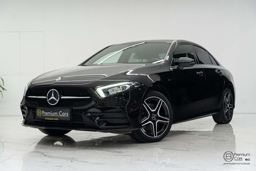 Mercedes-Benz A 250 e AMG line! Sedan! Cruise, Garantie, Ambient light!